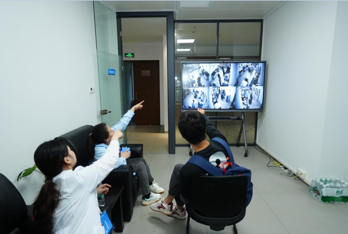 888电子集团官网 - 当先的电子科技解决规划提供商
